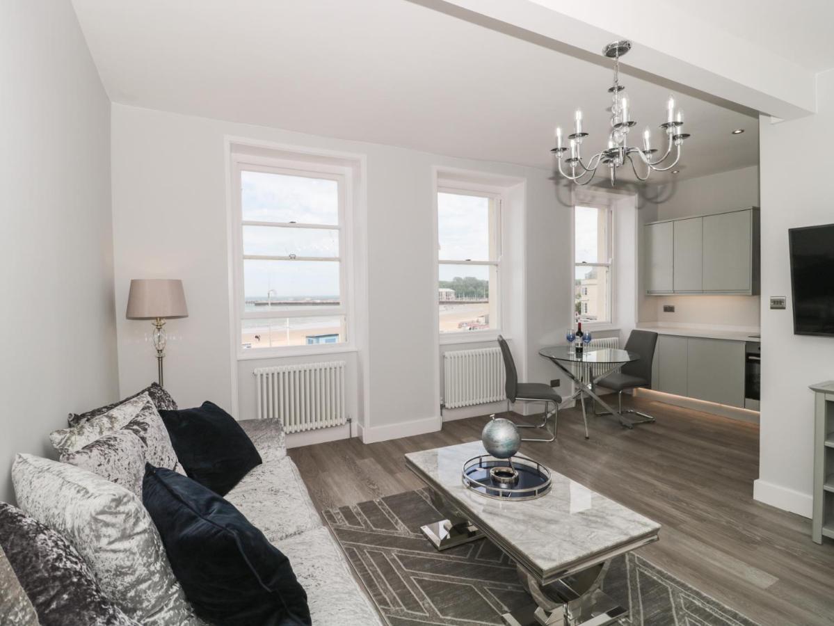 Royal Terrace View Holiday home *